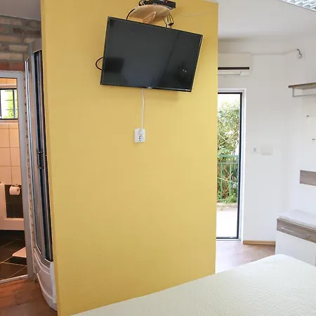 Apartments Qualitas Kotor Exterior photo