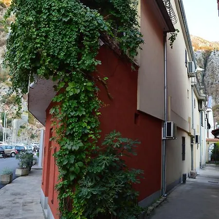 Apartments Qualitas Kotor Exterior photo