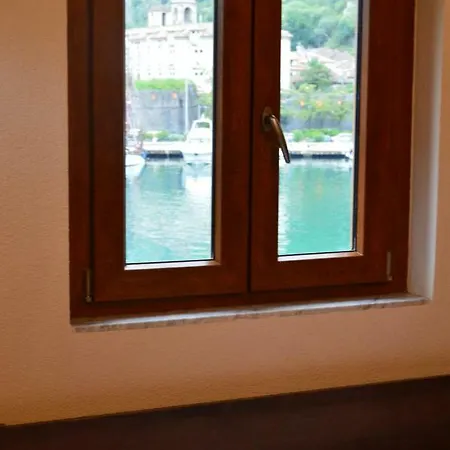 Apartments Qualitas Kotor Exterior photo